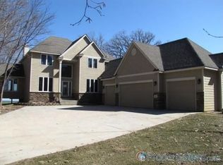 2976 Lindgren Ln, Maple Plain, MN 55359