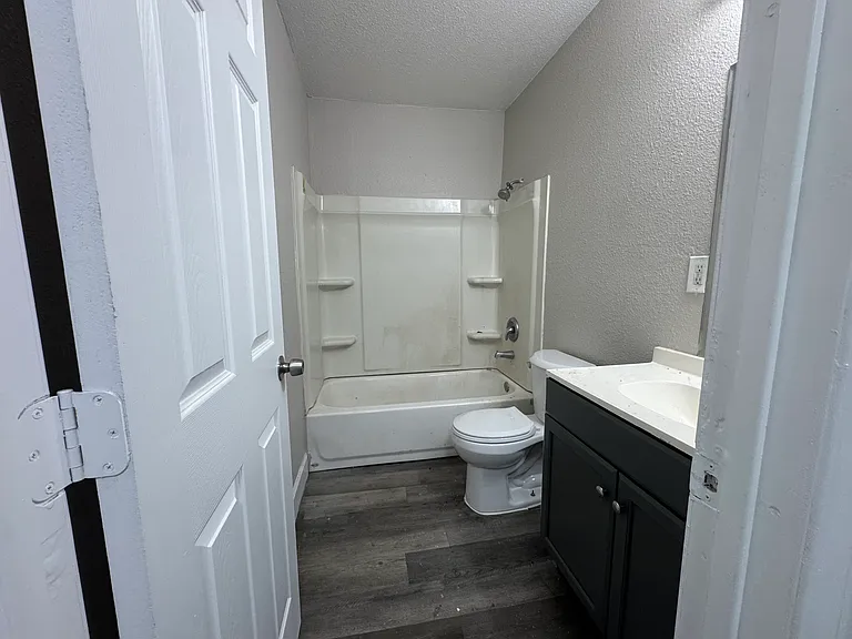 2829 Wheelwright Dr #B — Photo 14