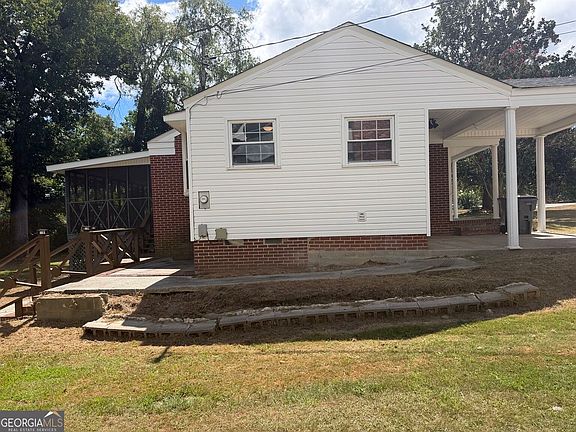 2nd image of 614 Beechwood Dr