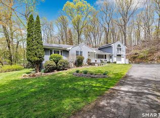 15 Rivergate Woods, Wilton, CT 06897