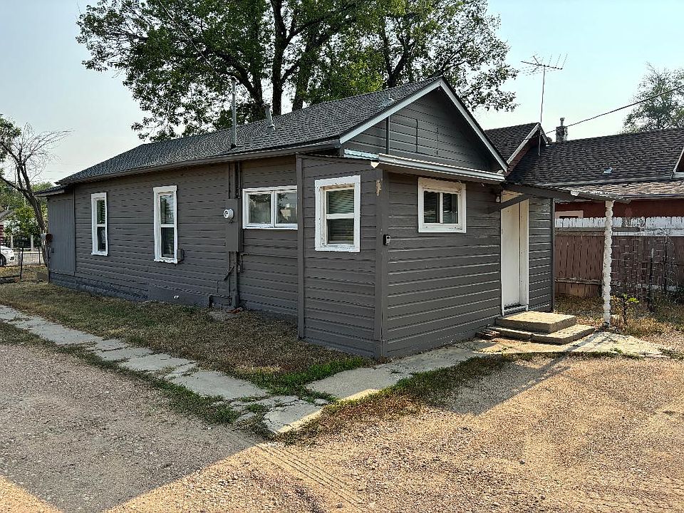 1st image of 221 10th St #A