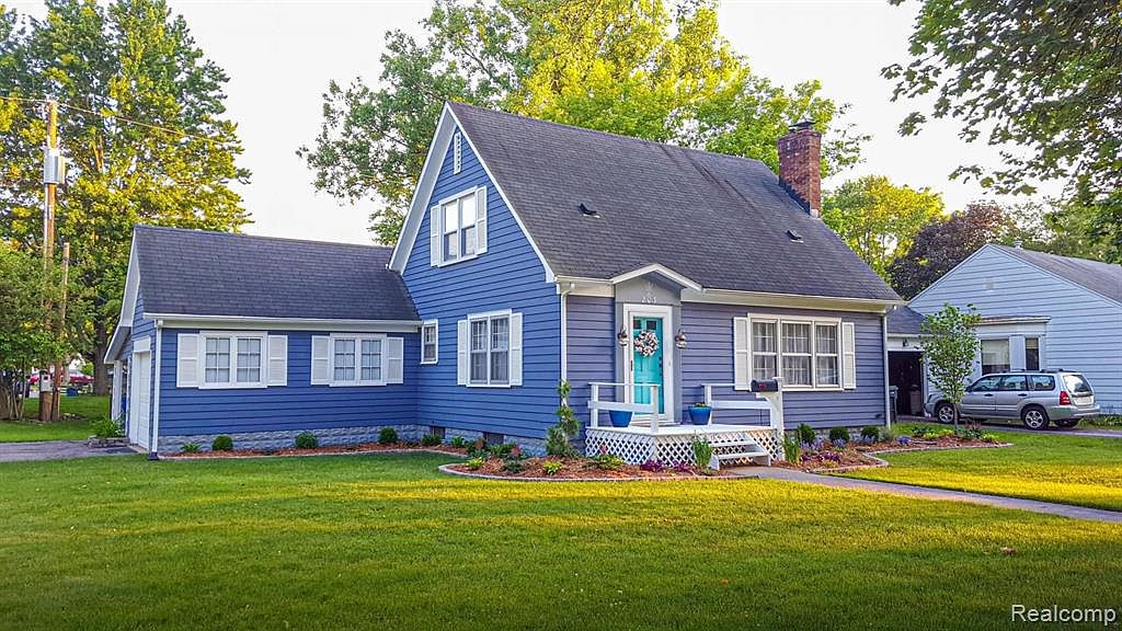 203 Riddle St, Howell, MI 48843 Zillow