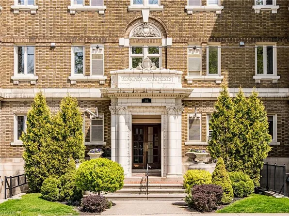 86 Herkimer St #13, Hamilton, ON L8P 2G7