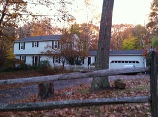 916 Bartholomew Rd, Middletown, CT 06457