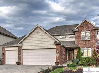 6921 N 153rd St, Bennington, NE 68007