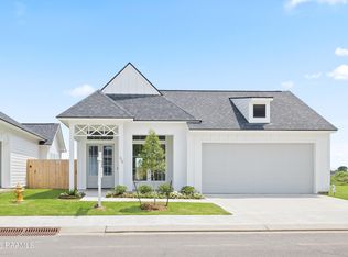 239 Jagged Grove Ln, Youngsville, LA 70592