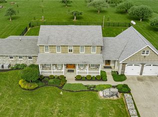 2540 W Creek Rd, Newfane, NY 14108