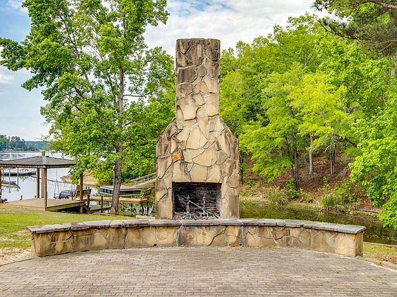 5th image of 1156 Whippoorwill Rd