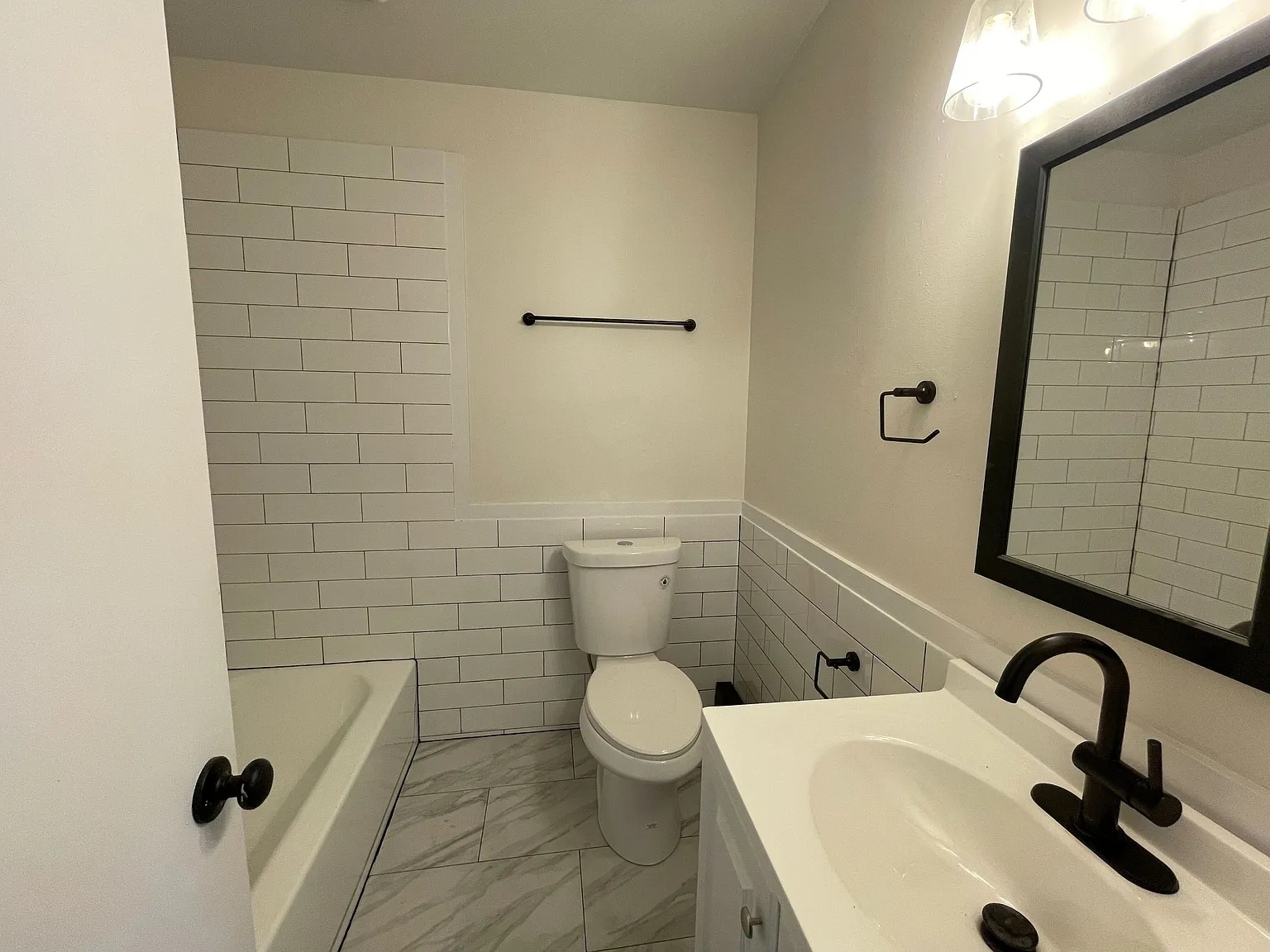 34-36 Albany Avenue — Photo 3