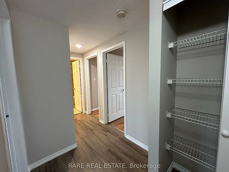 253 Dunsmore Ln N — Photo 9