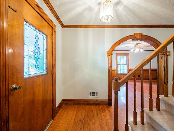 5th image of 1546 Isham Dr
