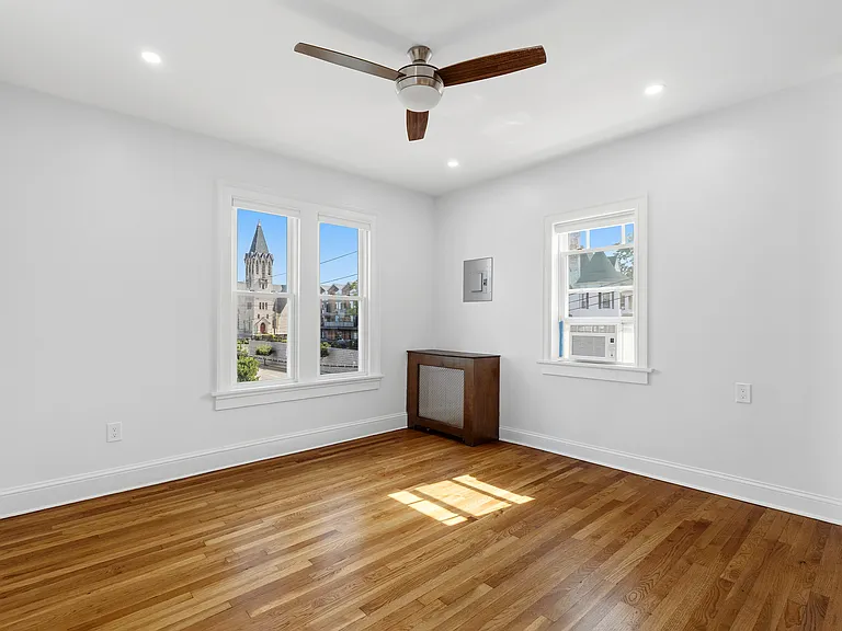 56 S Highland Ave #D1 — Photo 10