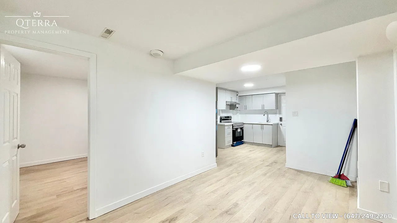 2 bed, 700 sqft, $1,895 — Photo 2