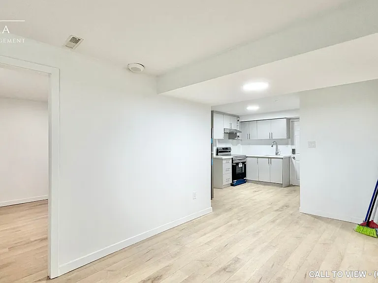 1006 White Clover Way #A-2 — Photo 2