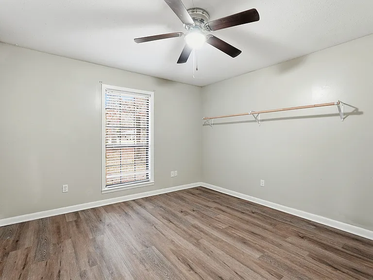 1903 Ginnett Rd — Photo 13