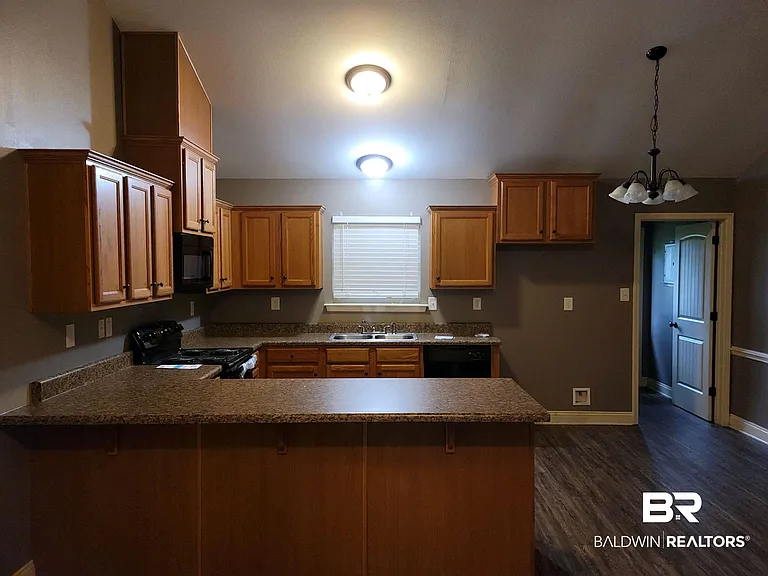 9530 Fox Hunter Ct W — Photo 3