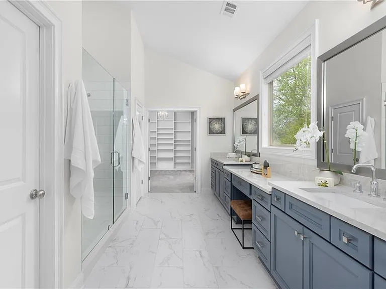 5391 Whitaker St — Photo 54