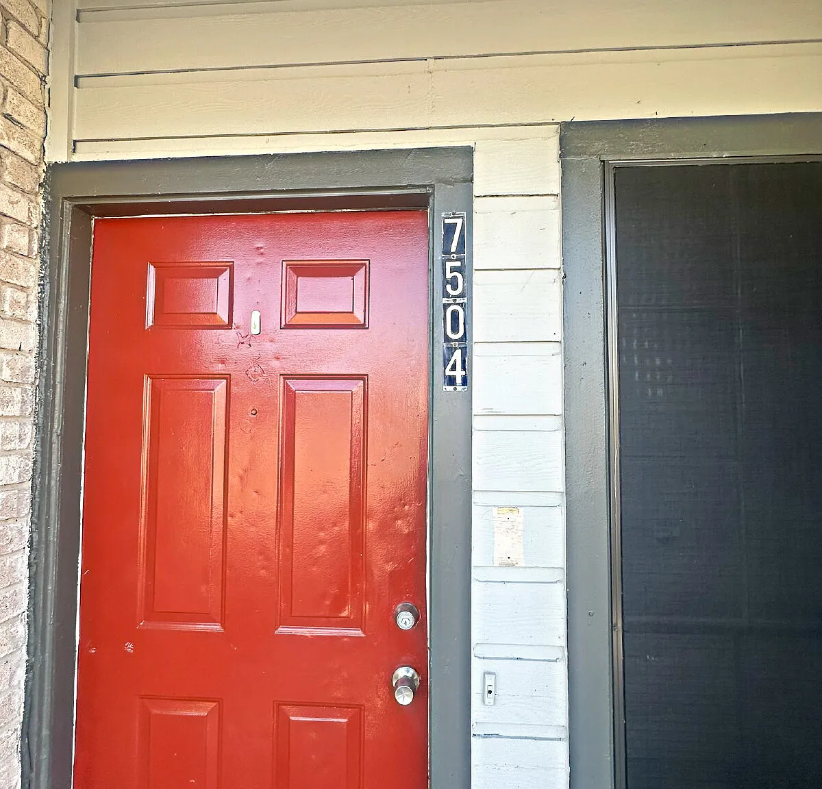 3 bed, 2.0 bath, 1199 sqft, $1,200 — Photo 2