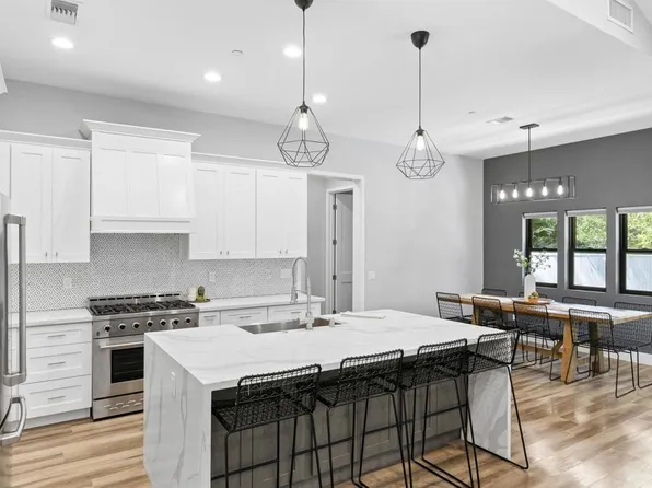 25812 Willow Ln, Escondido, CA 92026
