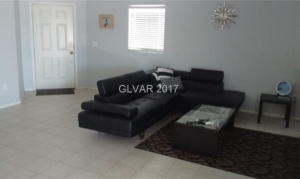 1st image of 2209 Hollow Oak Ave