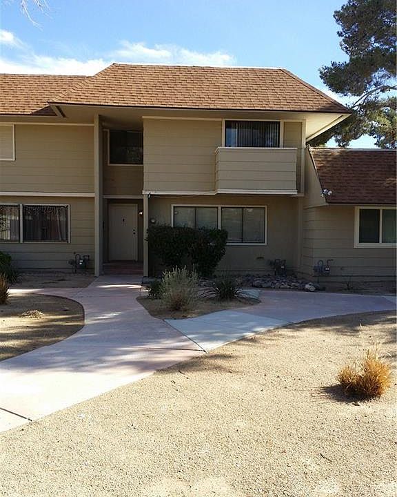 1st image of 2527 Paradise Village Way
