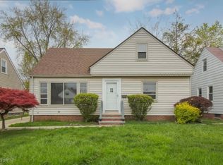 15 Jackson Blvd, Bedford, OH