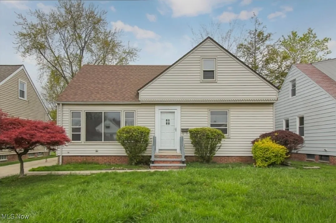 15 Jackson Blvd photo 1