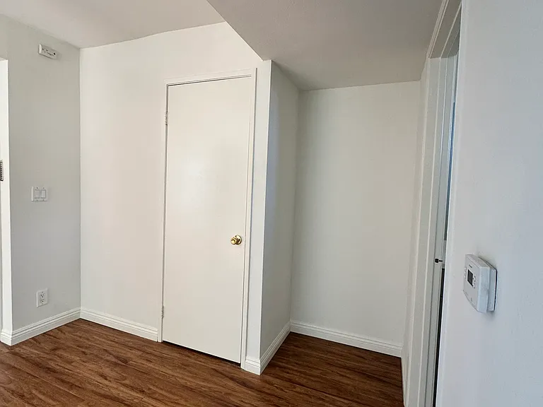 2307 N Fairview St #G — Photo 8