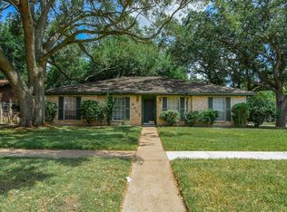 9302 McAfee Dr, Houston, TX 77031
