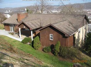 2920 Phillips St, South Charleston, WV 25303