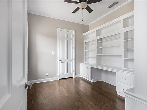 5th image of 1201 Robbins Rd