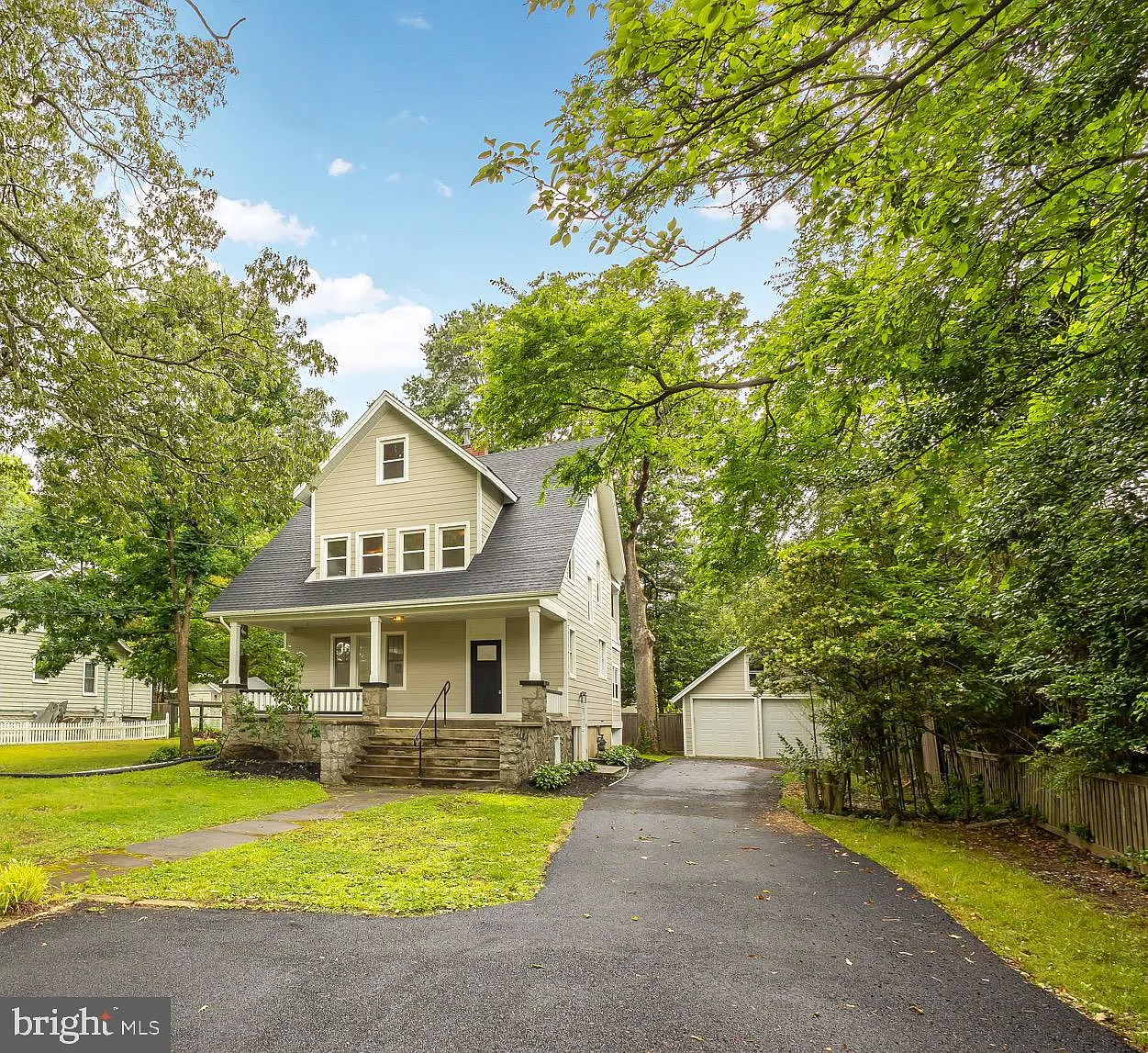 6214 43rd St photo 1