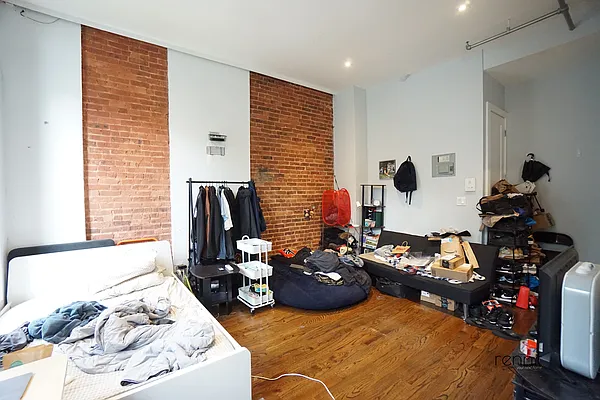 Rented by Rennit Inc. | media 22