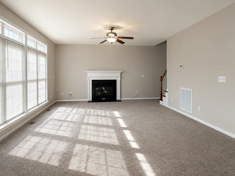 17239 Knoxwood Dr — Photo 8