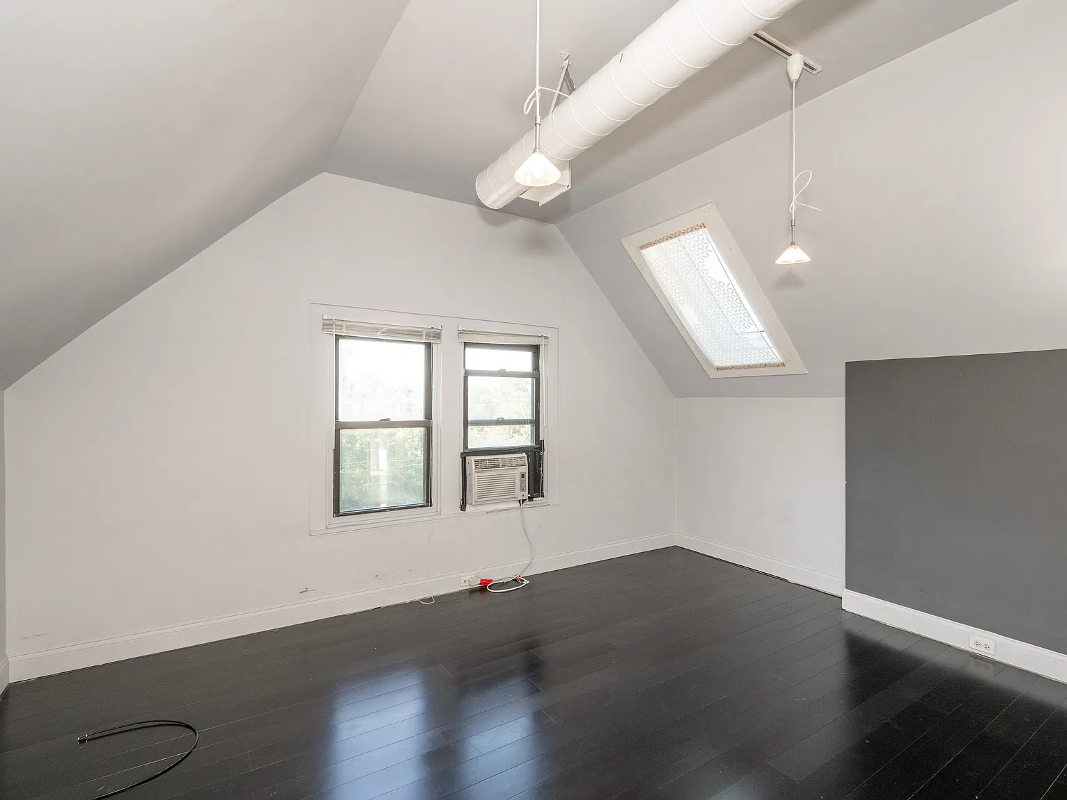 1 bed, 700 sqft, $1,135 — Photo 2