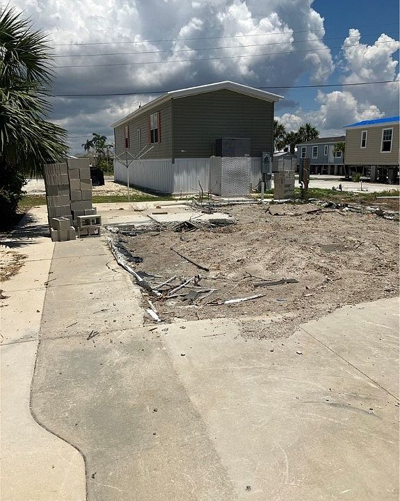 1st image of 76 Emily Ln