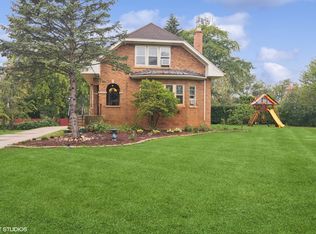 710 Glendale Dr, Prospect Heights, IL 60070