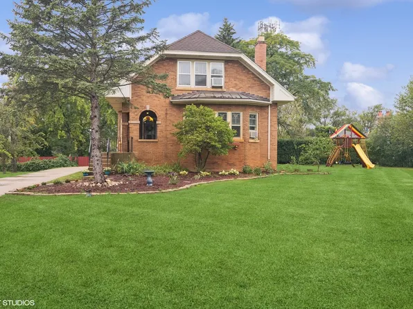 710 Glendale Dr, Prospect Heights, IL 60070