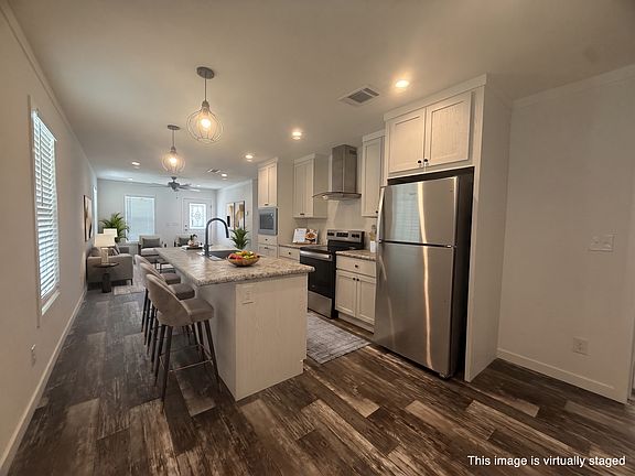 2nd image of 127 Coral Crest Dr #160