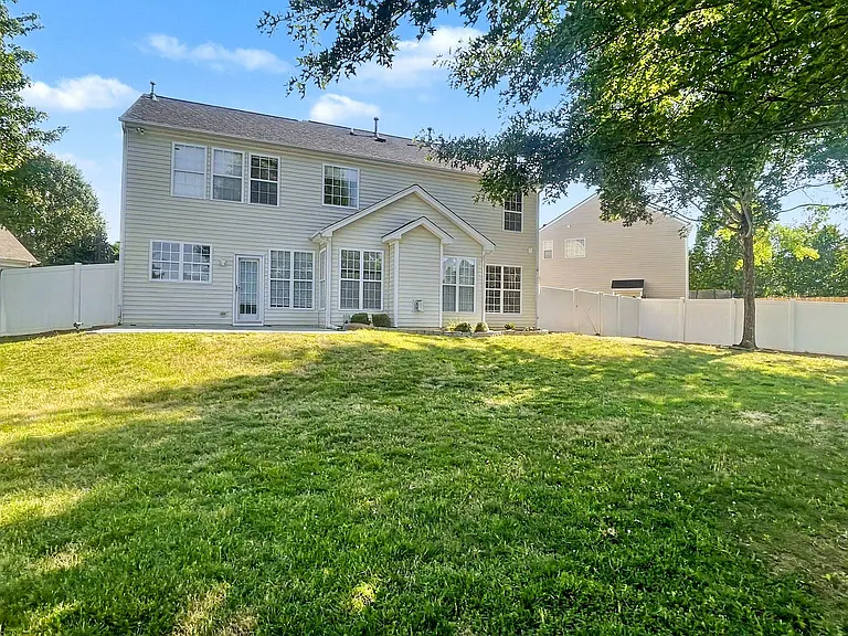 1481 Cantwell Ct — Photo 8
