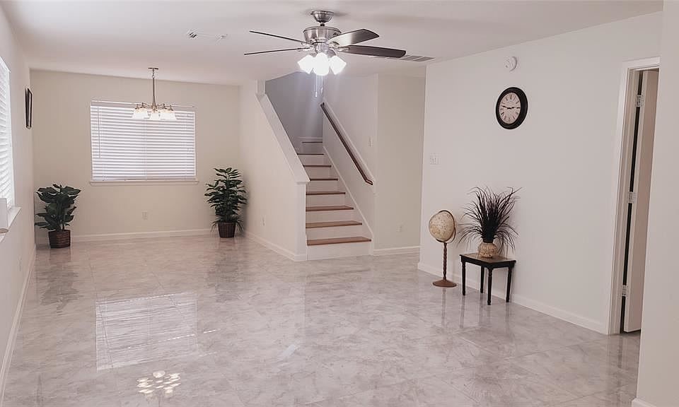 1st image of 26872 Wellington Ct