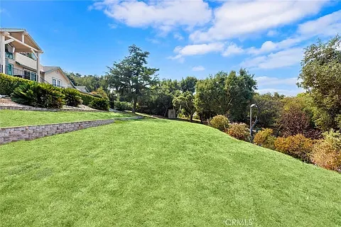 1770 Mountain Ln — Photo 8