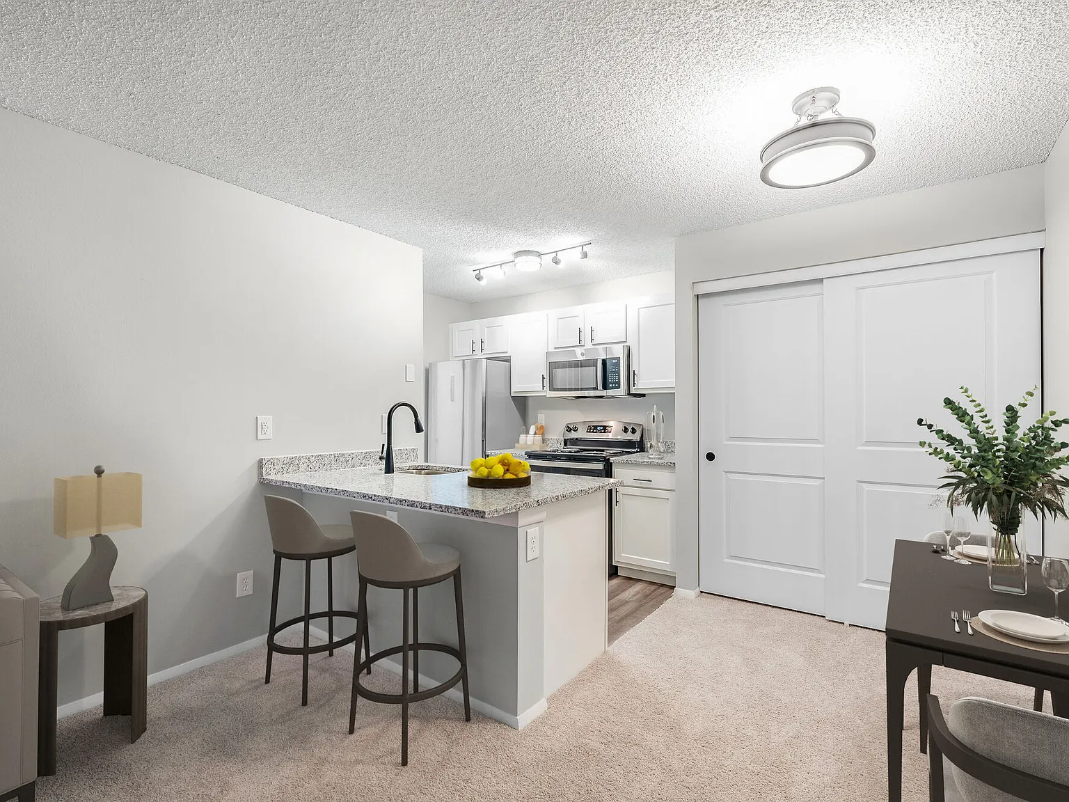 Kilborough Apartments — Photo 3