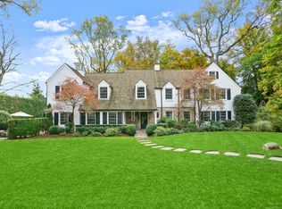 43 Meadow Rd, Riverside, CT 06878