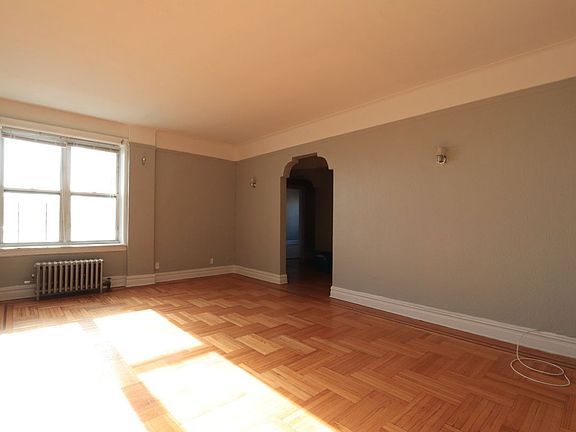 2nd image of 8831 Fort Hamilton Pkwy APT 4C