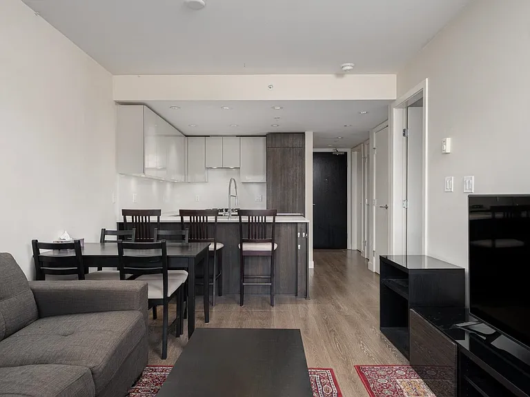 1588 Hastings St E #415 — Photo 4