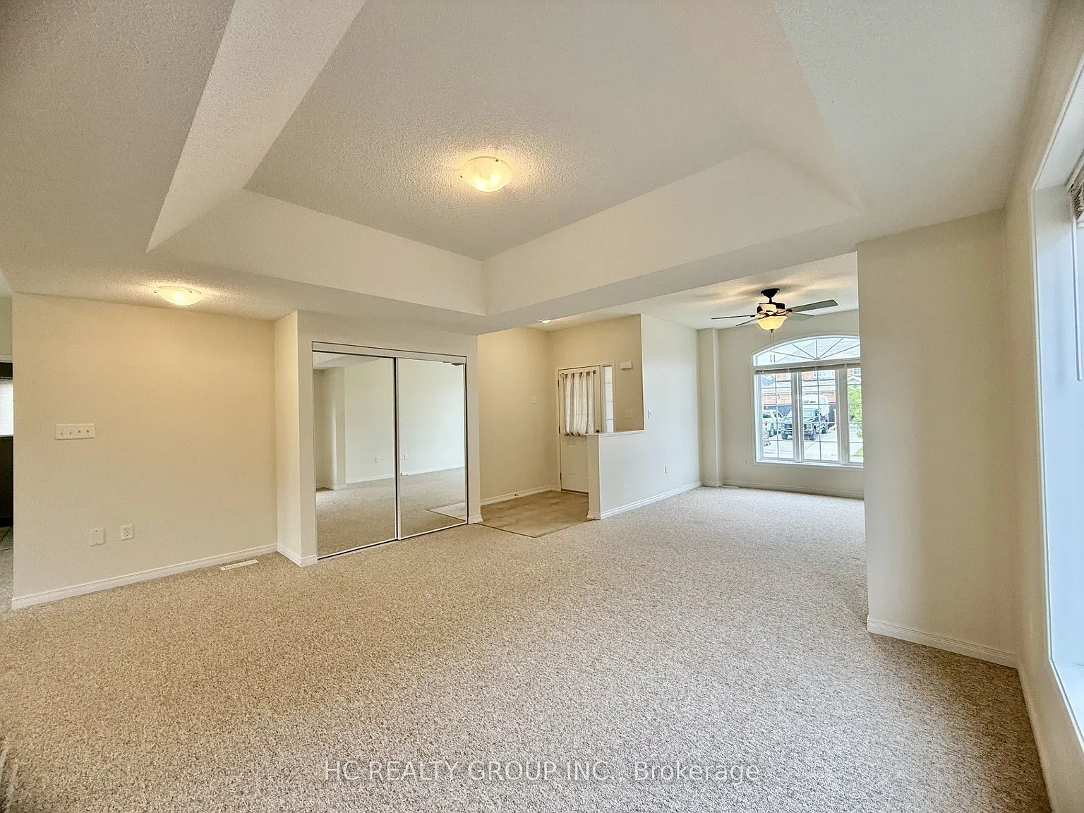 4 bed, $3,300 — Photo 4