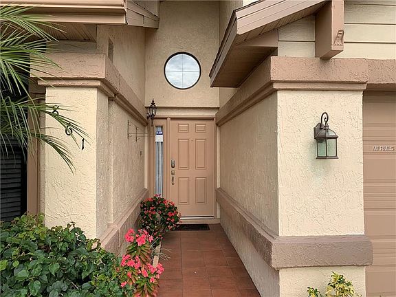 3rd image of 861 Horseshoe Bay Dr