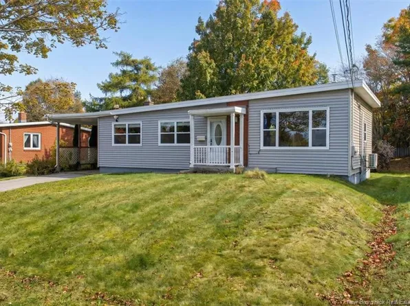 26 Muriel Ave, Saint John, NB E2J 3H1