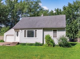 9 Park Dr, Circle Pines, MN 55014